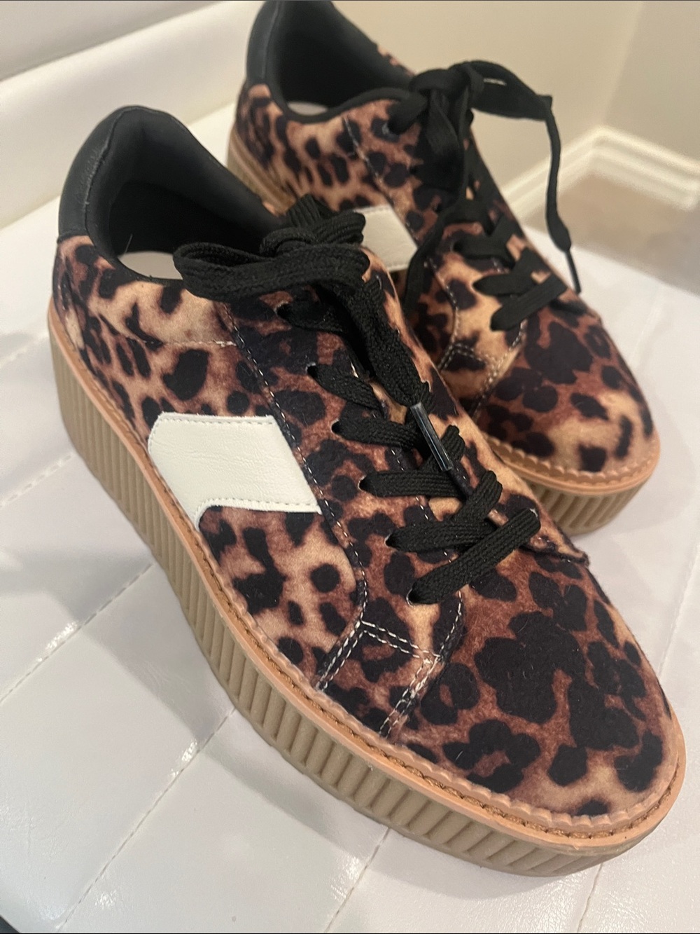Dolce Vita leopard 🐆 print platform sneakers